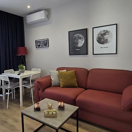 3S Apartments -Sea-Sun-Sky- Sarande Bagian luar foto