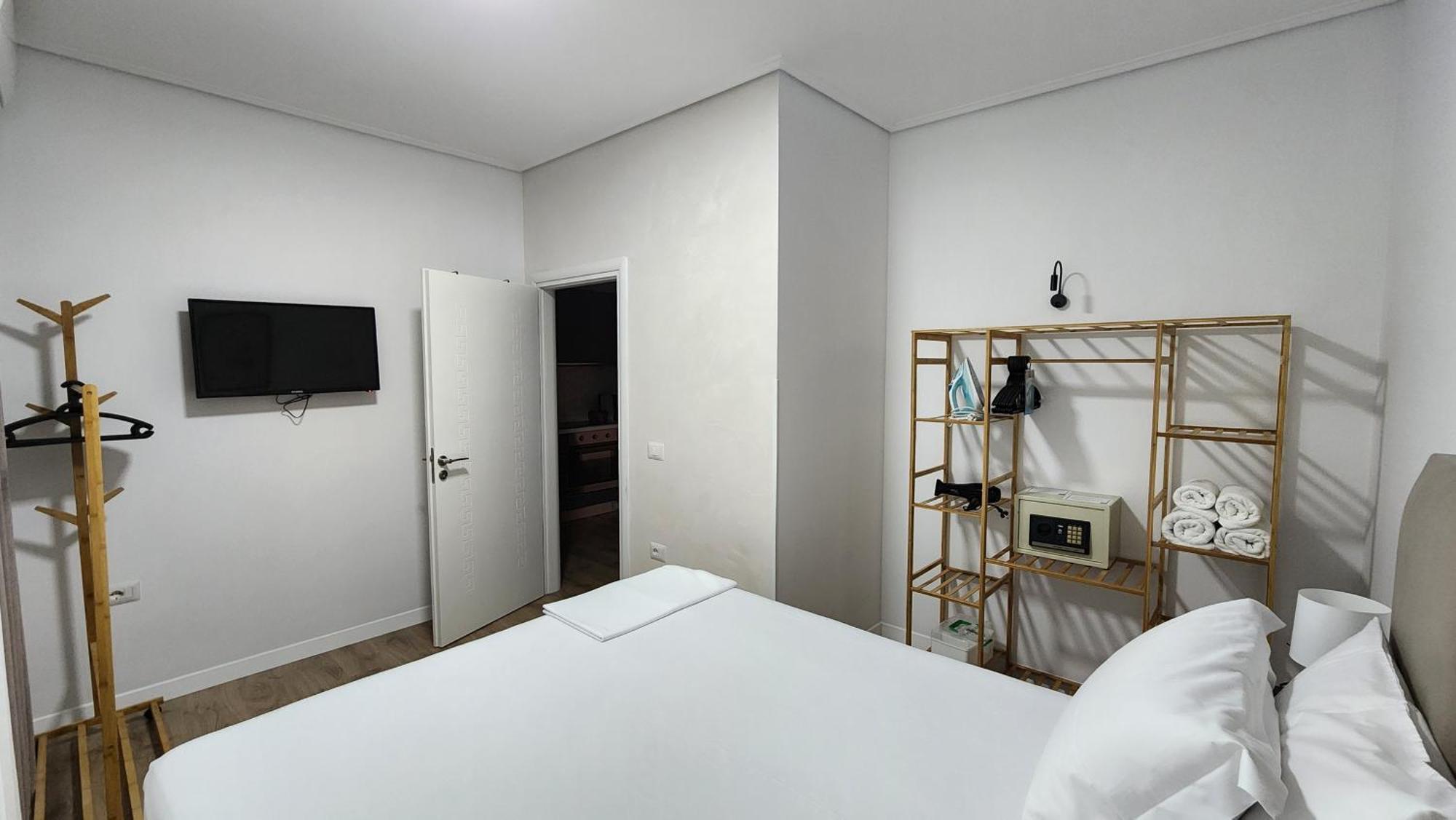 3S Apartments -Sea-Sun-Sky- Sarande Bagian luar foto