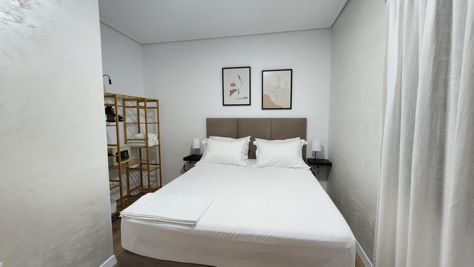 3S Apartments -Sea-Sun-Sky- Sarande Bagian luar foto